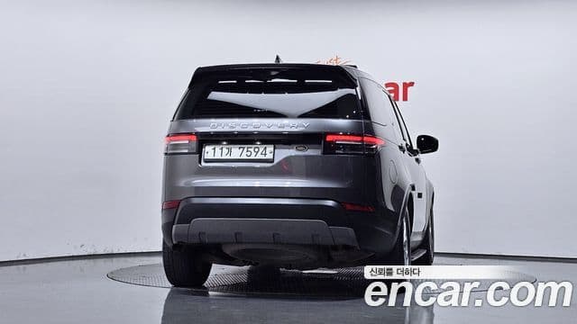 Land Rover Discovery 5, 2018 год — фото 3 из 4