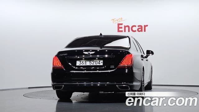 Genesis EQ900, 2016 год — фото 3 из 4